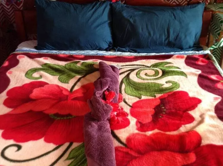 تختخواب و صبحانه Volcano Island Paradise