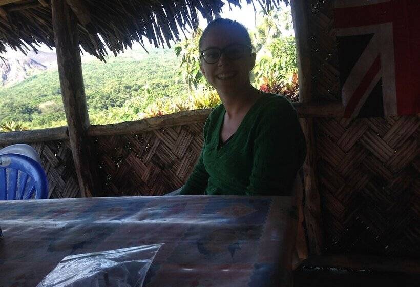 Bed and Breakfast Volcano Island Paradise