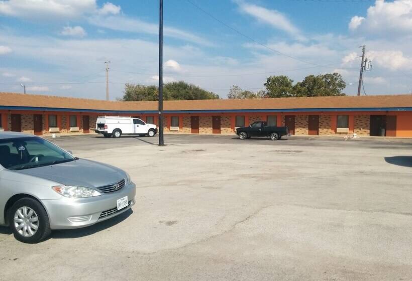 Budget Host Motel Gainesville