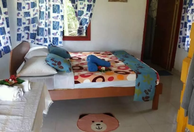 هتل Alofa Beach Bungalows