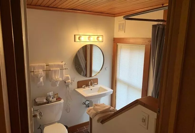 ホテル Inn At Creek Street