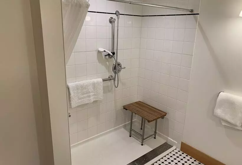 ホテル Inn At Creek Street