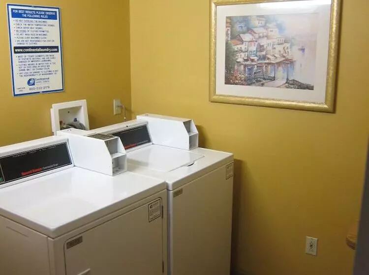 ホテル Mountaineer Inn