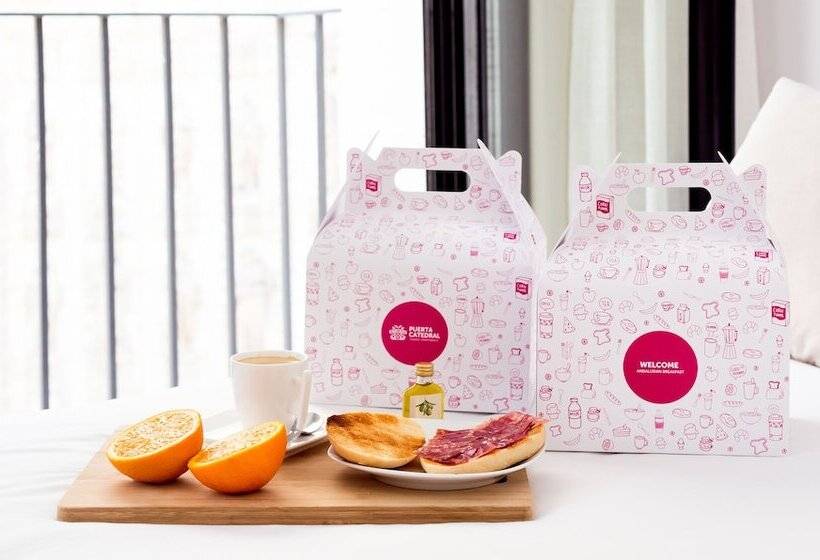 هتل Puerta Catedral Apartments