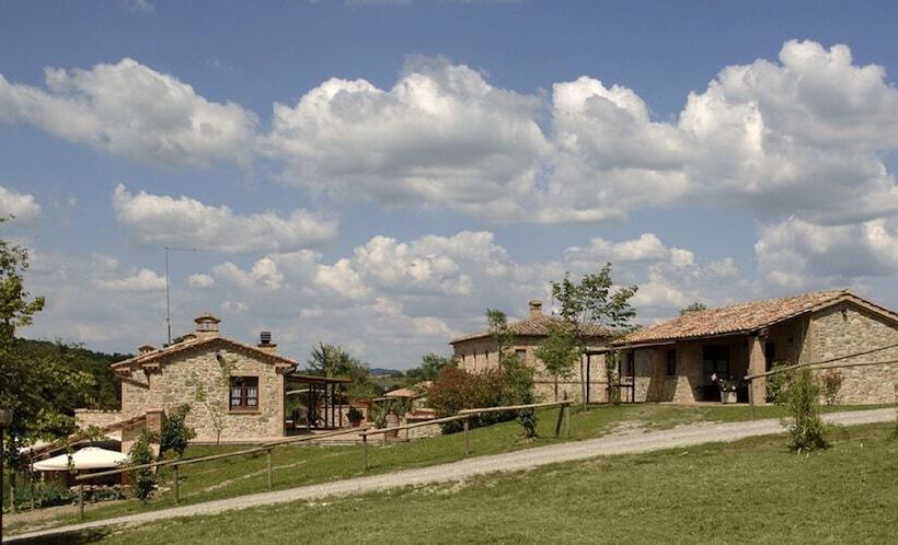 فندق ريفى Il Felcino