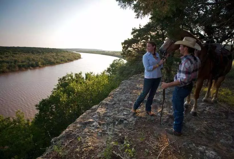 Maaseutuhotelli Wildcatter Ranch & Resort