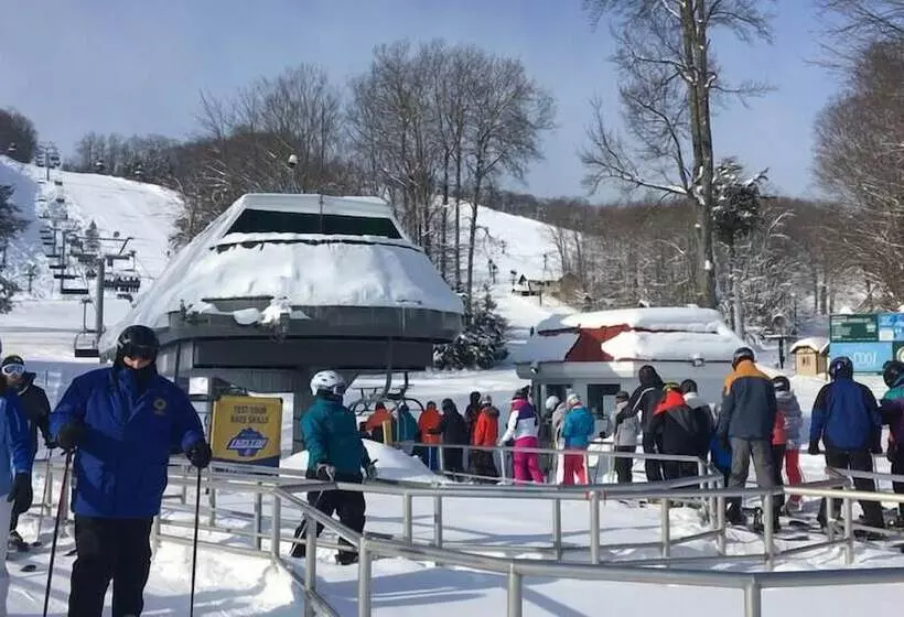 Hotelli Village Suites Bay Harbor