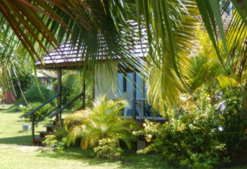 پانسیون A Pueu Village