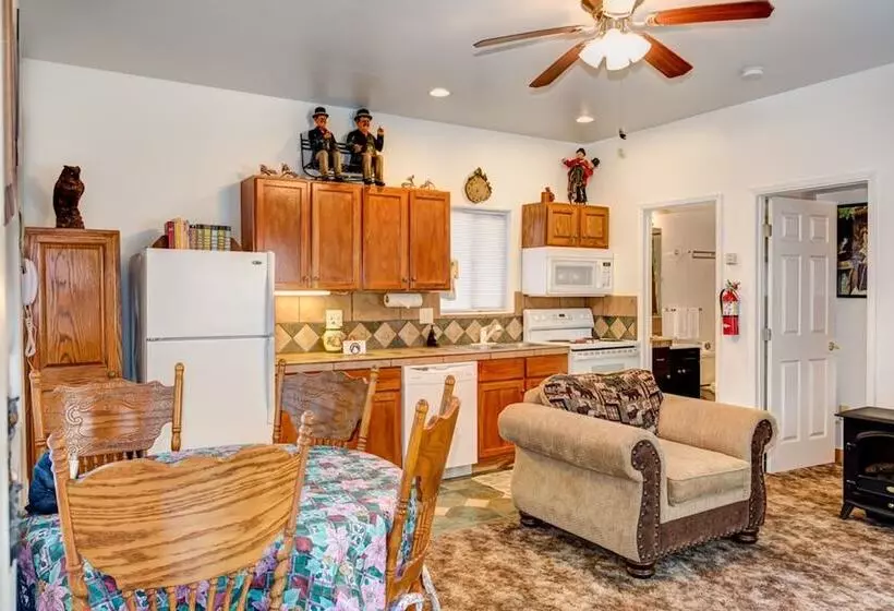 Yosemite Woods Lower