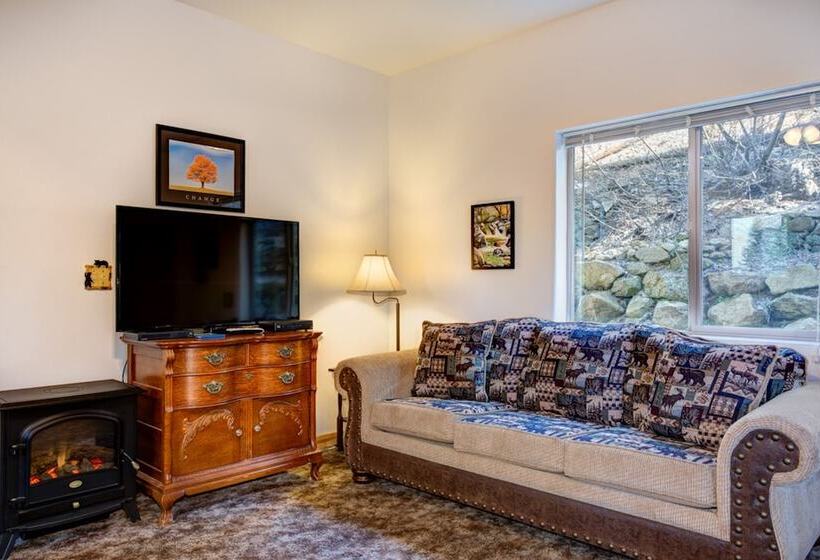 Yosemite Woods Lower