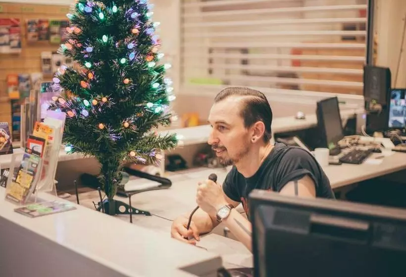 Общежитие Melbourne City Backpackers