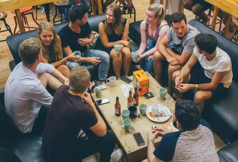 Общежитие Melbourne City Backpackers