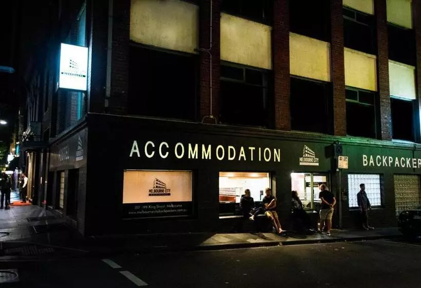 Общежитие Melbourne City Backpackers
