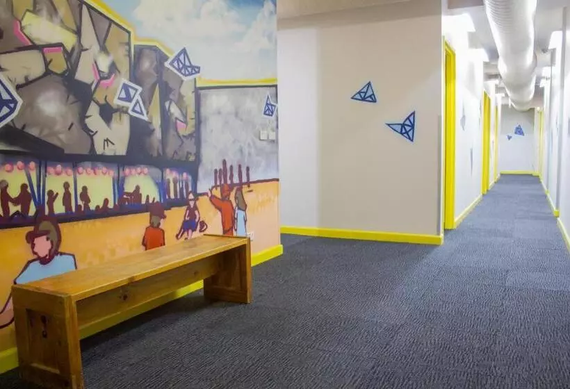 Общежитие Melbourne City Backpackers