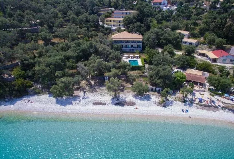 Amfitriti Hotel & Studios