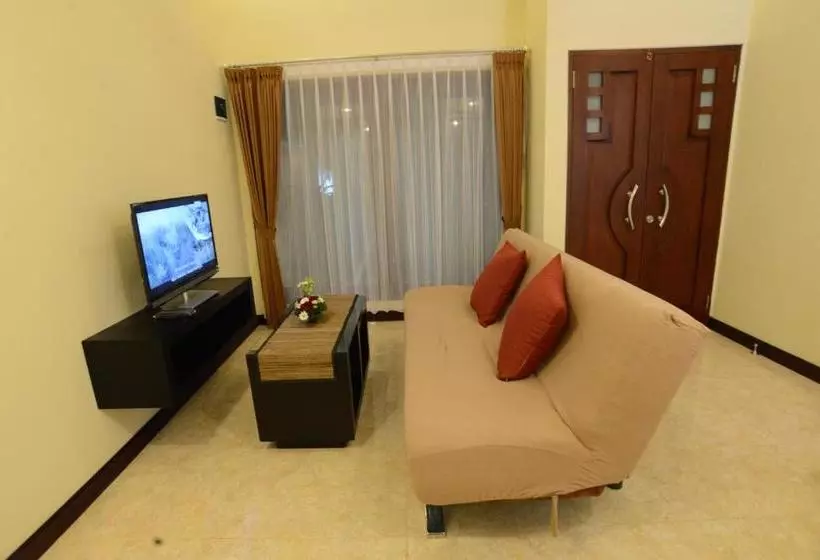 Aw Residence