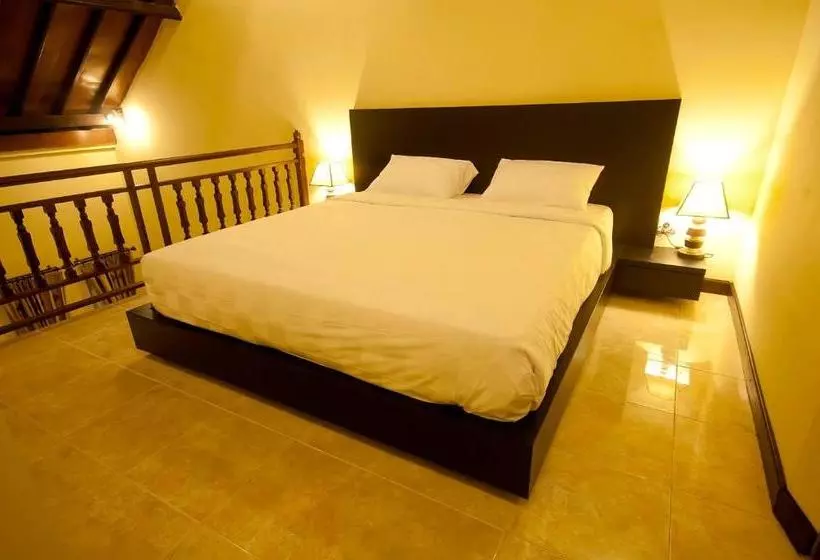 Aw Residence