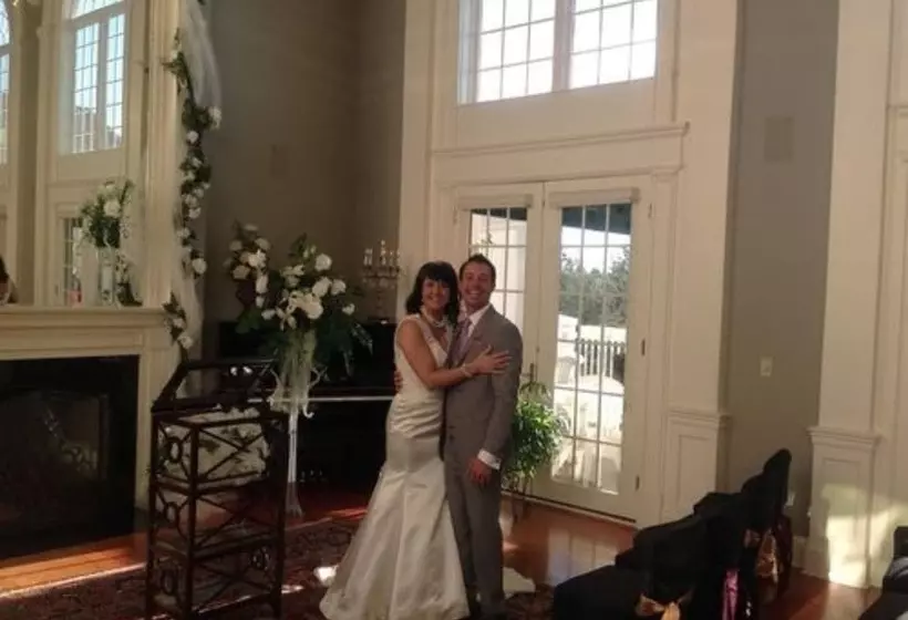 Bed and Breakfast Claremont Inn & Winery