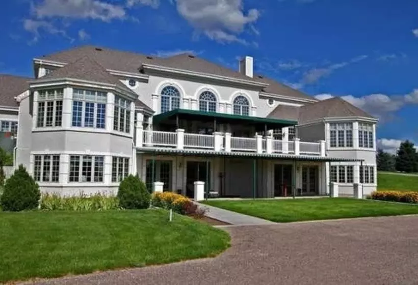 Bed and Breakfast Claremont Inn & Winery