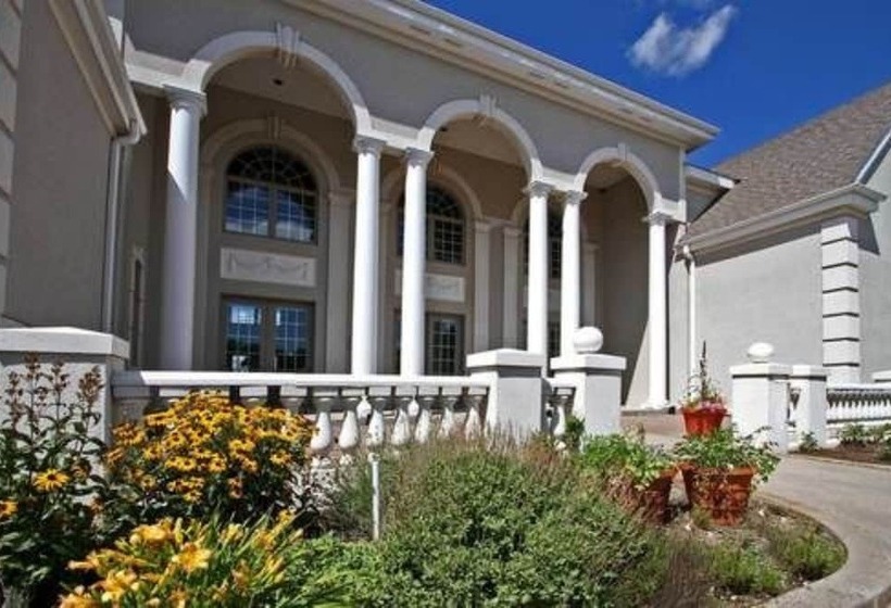 مبيت وإفطار Claremont Inn & Winery