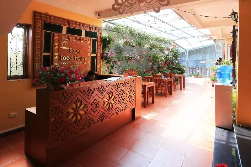 تختخواب و صبحانه Sapa Local House
