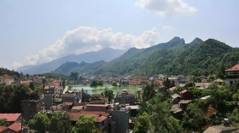 تختخواب و صبحانه Sapa Local House