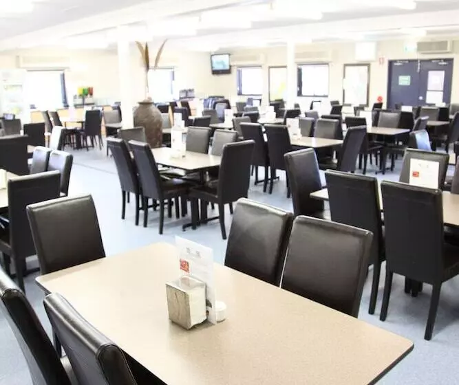 هتل Aspen Karratha Village