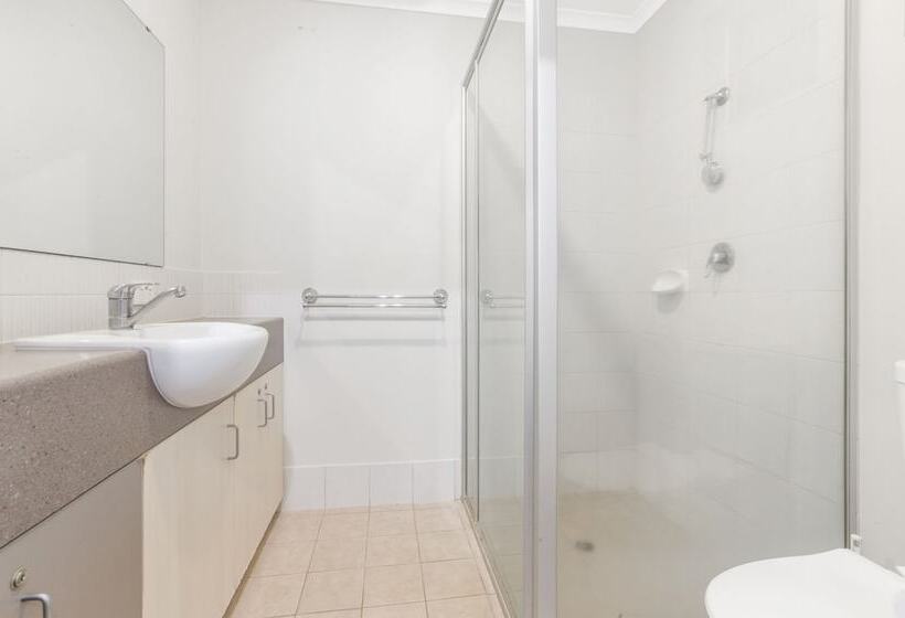 Отель Aspen Karratha Village