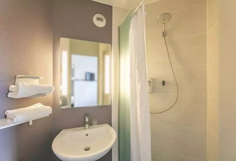 B&b Hotel Poitiers 1 Futuroscope