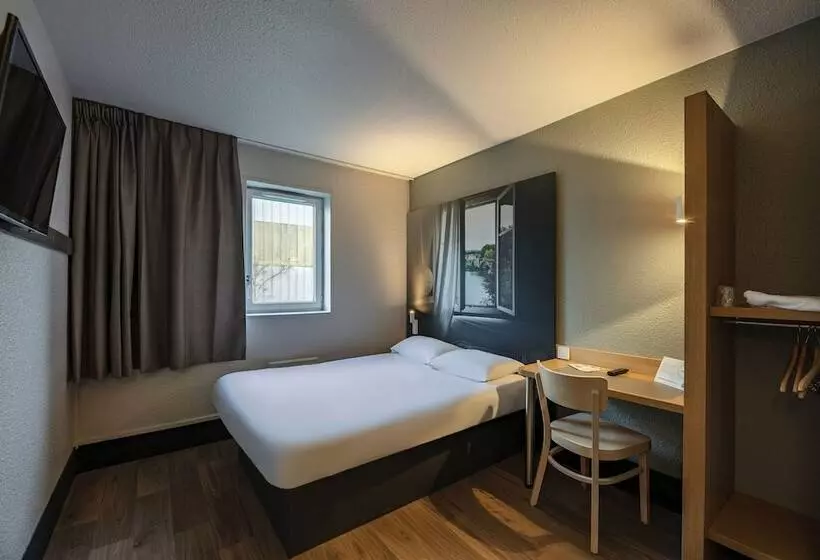 B&b Hotel Poitiers 1 Futuroscope