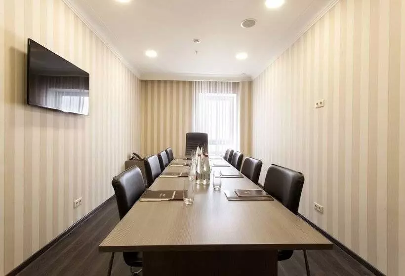 Отель Complex Continental