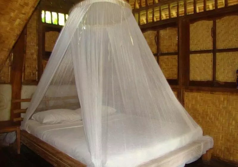 هتل Flower Bud Bungalow Balangan