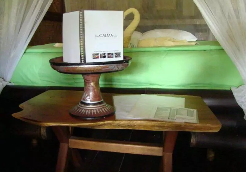 هتل Flower Bud Bungalow Balangan