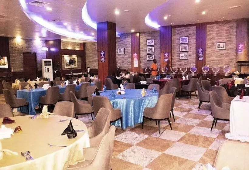 Airport Golden Tulip Hotel