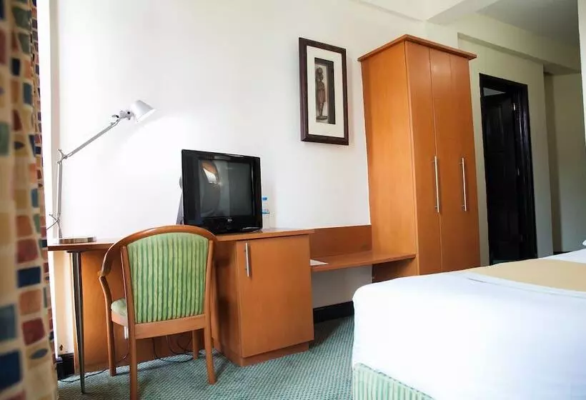 هتل Gorillas City Centre