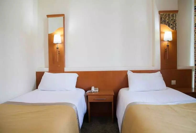 هتل Gorillas City Centre