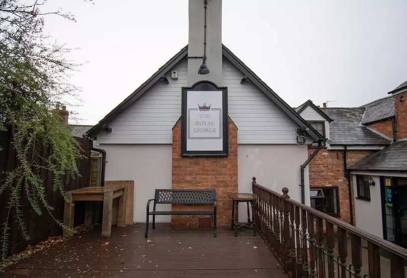 هتل The Royal George