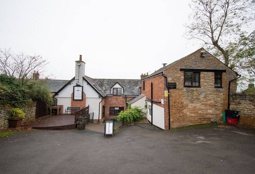 בית מלון כפרי The Royal George