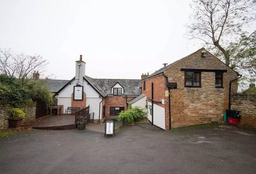 هتل The Royal George