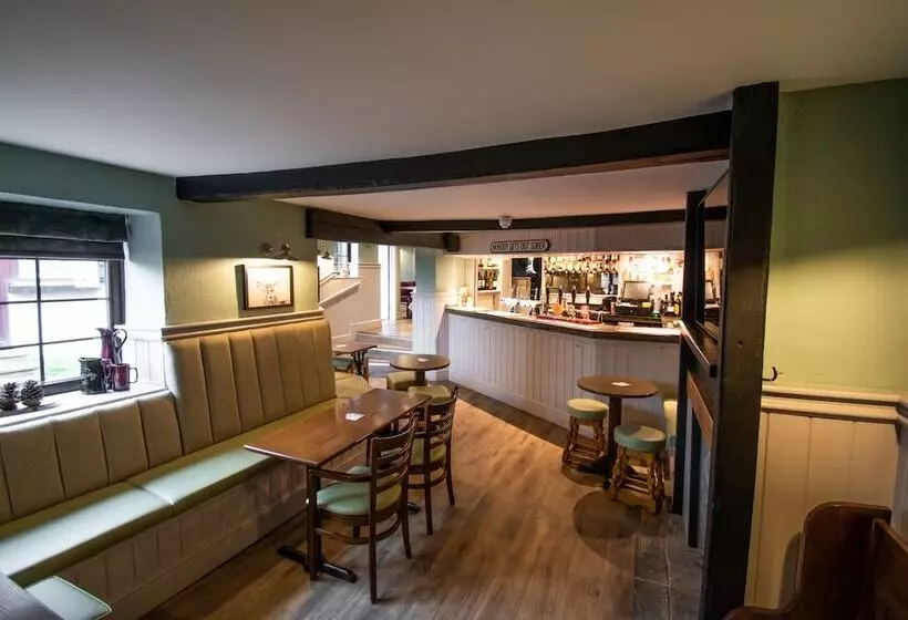 هتل The Royal George