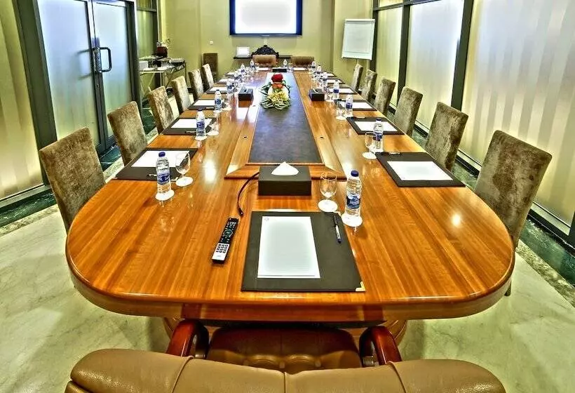 هتل Sapphire Plaza