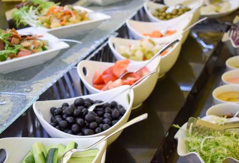 هتل Sapphire Plaza