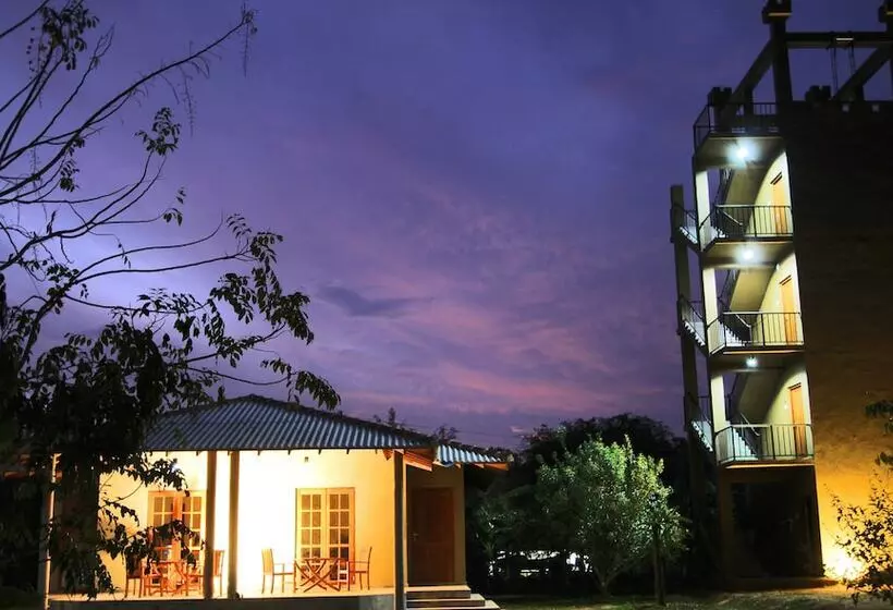 Отель The Yala Adventure