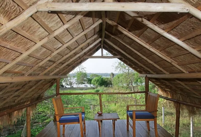 Отель The Yala Adventure