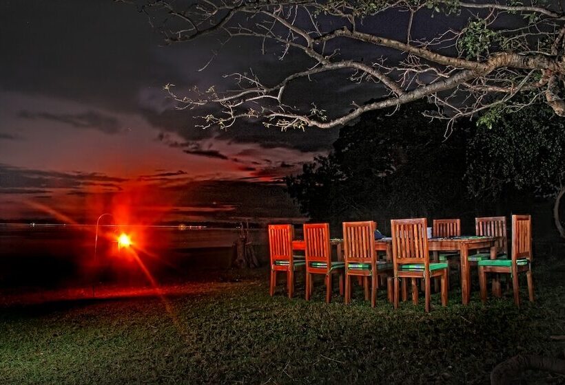 ホテル The Yala Adventure