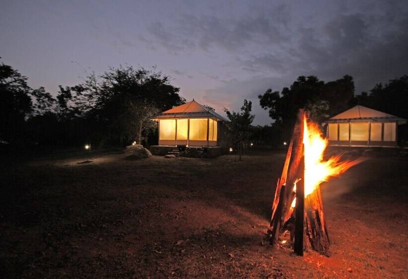 ホテル The Yala Adventure