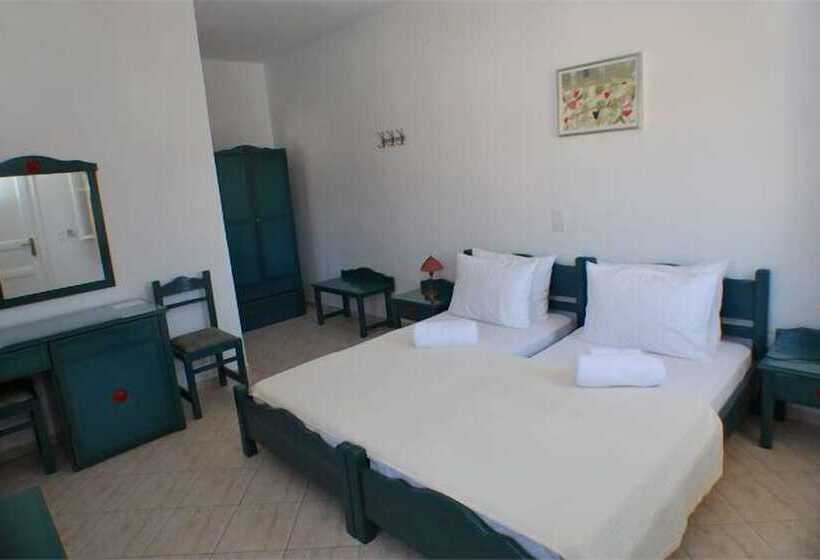 בית מלון כפרי Venikouas