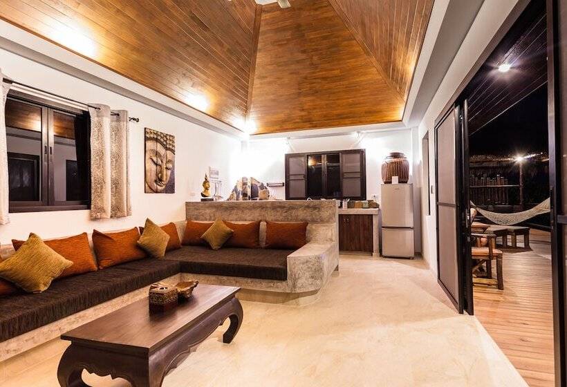 Koh Tao Heights Pool Villas