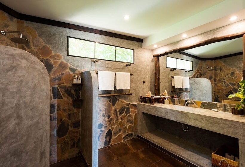 Koh Tao Heights Pool Villas