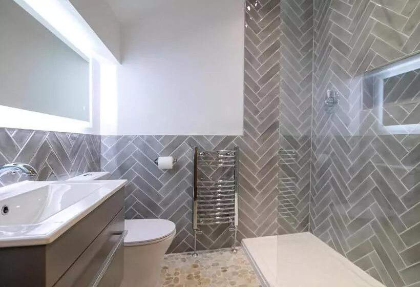 مبيت وإفطار Laundimer House